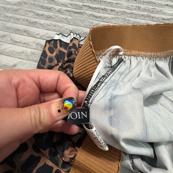 KOJOOIN Leopard Print Pleated Midi Skirt - Picture 7 of 8